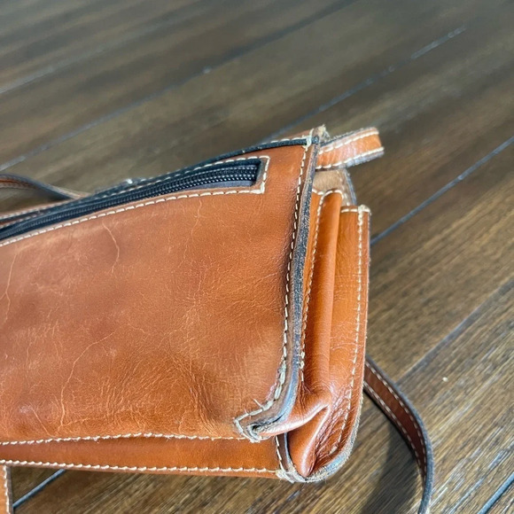 Patricia Nash cross body bag - Picture 9 of 14